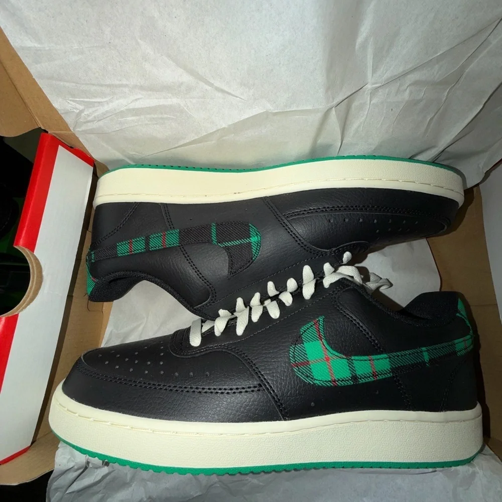 Black and Green Plaid Men's Nike Force Sneakers Size 9 - Picture 2 of 5
